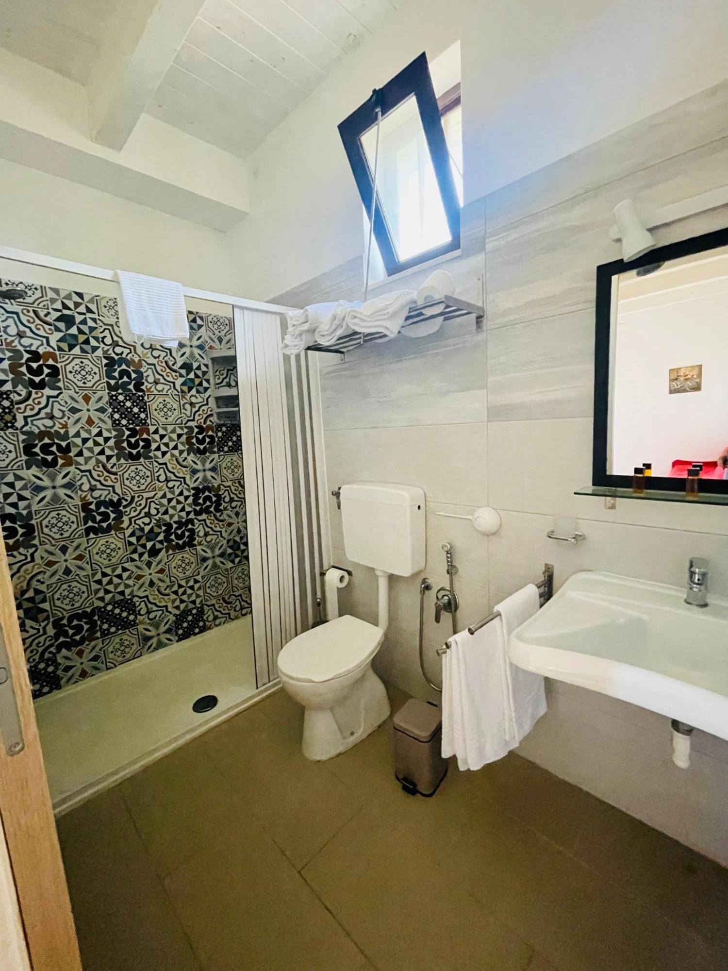 Borgo Camicia In Bed and Breakfast Barcellona Pozzo di Gotto Eksteriør billede